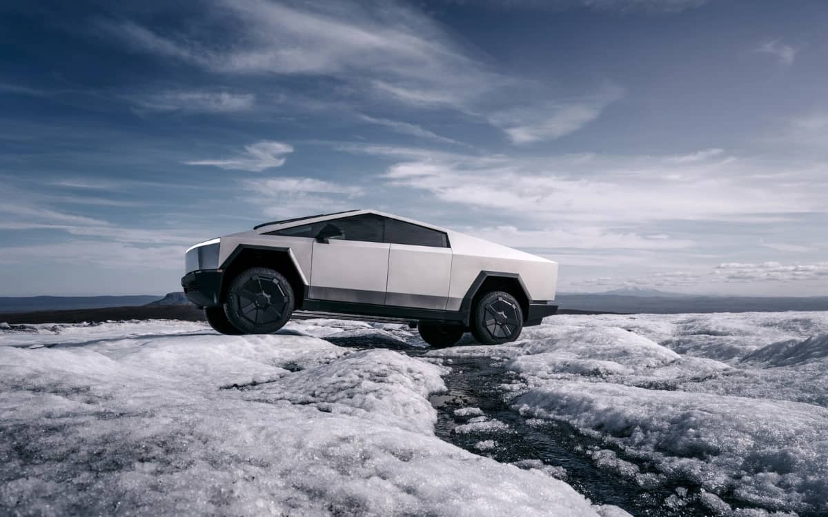 tesla-to-activate-active-noise-cancellation-in-cybertruck