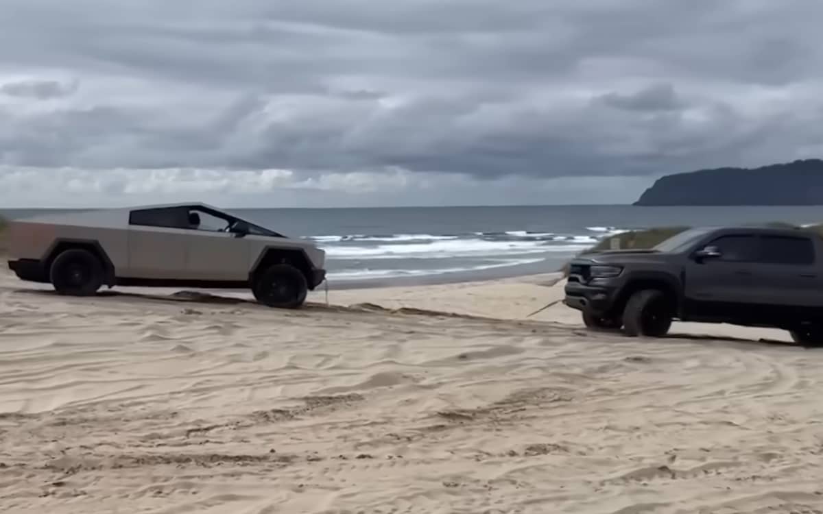 monthly-cost-charging-tesla-cybertruck-filling-ram-1500-gap-is-staggering