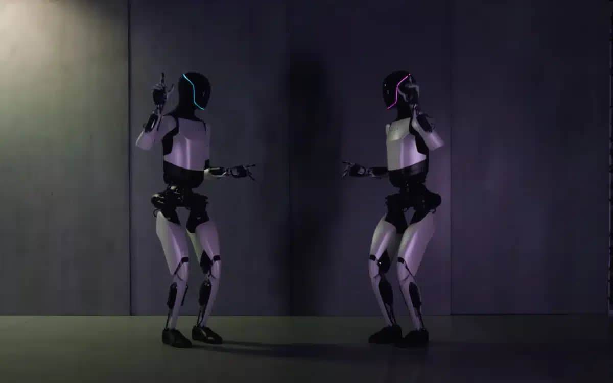 Salesforce CEO shares clip of Tesla's $500k Optimus robot as he's given private demonstration