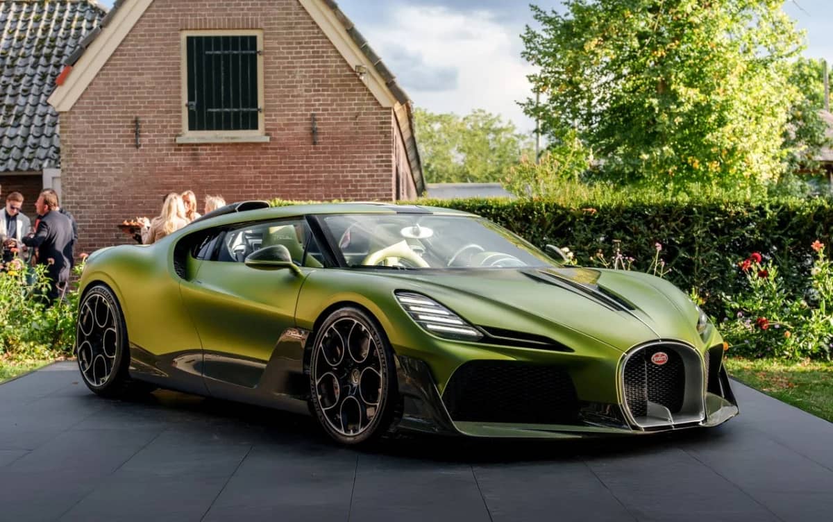 The Bugatti Brouillard has officially left California and begun its tour of Europe