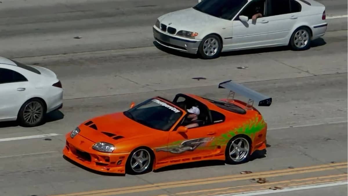 car-spotter-in-los-angeles-california-photography
