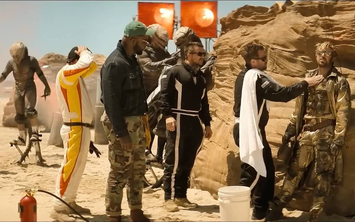 hollywood-filmmakers-tech-gadget-movie-cloud