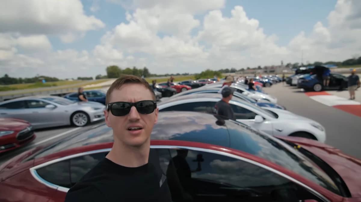 us-man-teslas-model-3-depreciation-breakdown