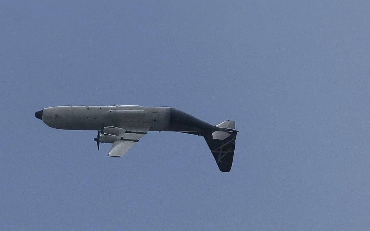 c-130j-super-hercules-pilot-pulls-crazy-maneuver-at-airshow