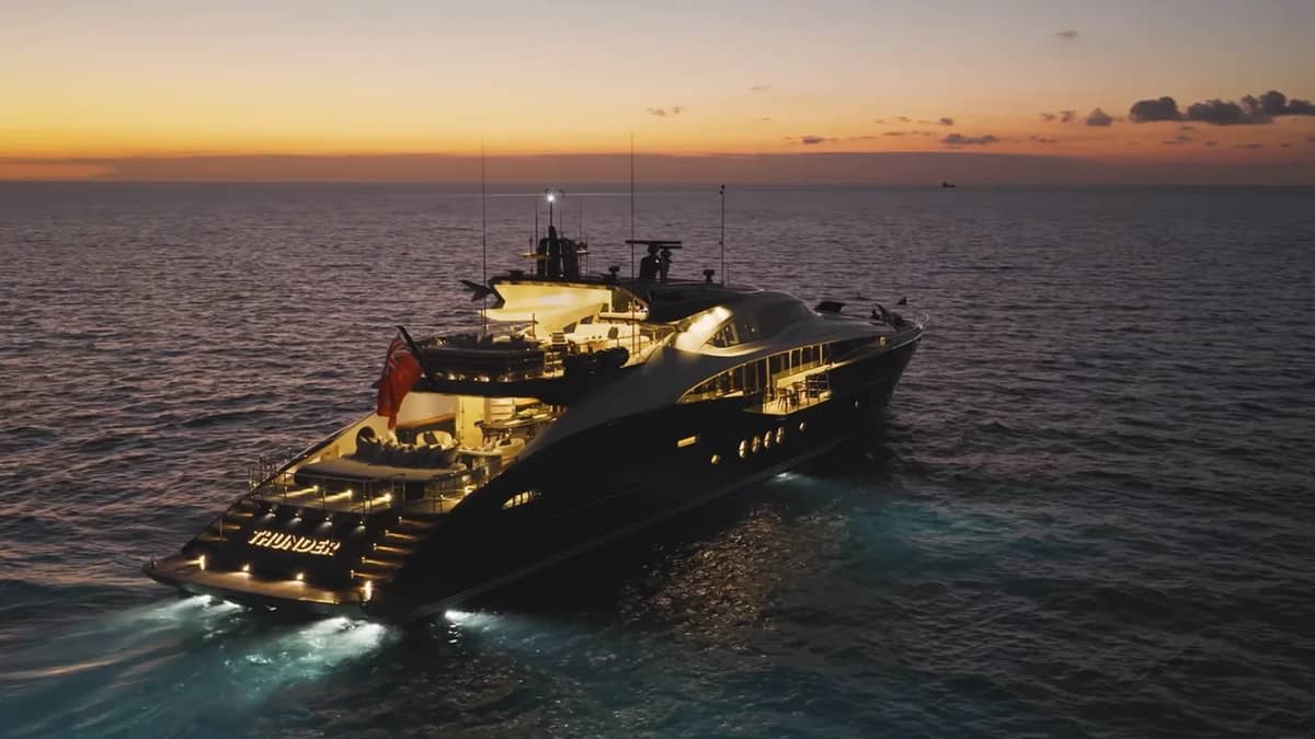 thunder-carbon-fiber-superyacht-concorde-of-the-sea