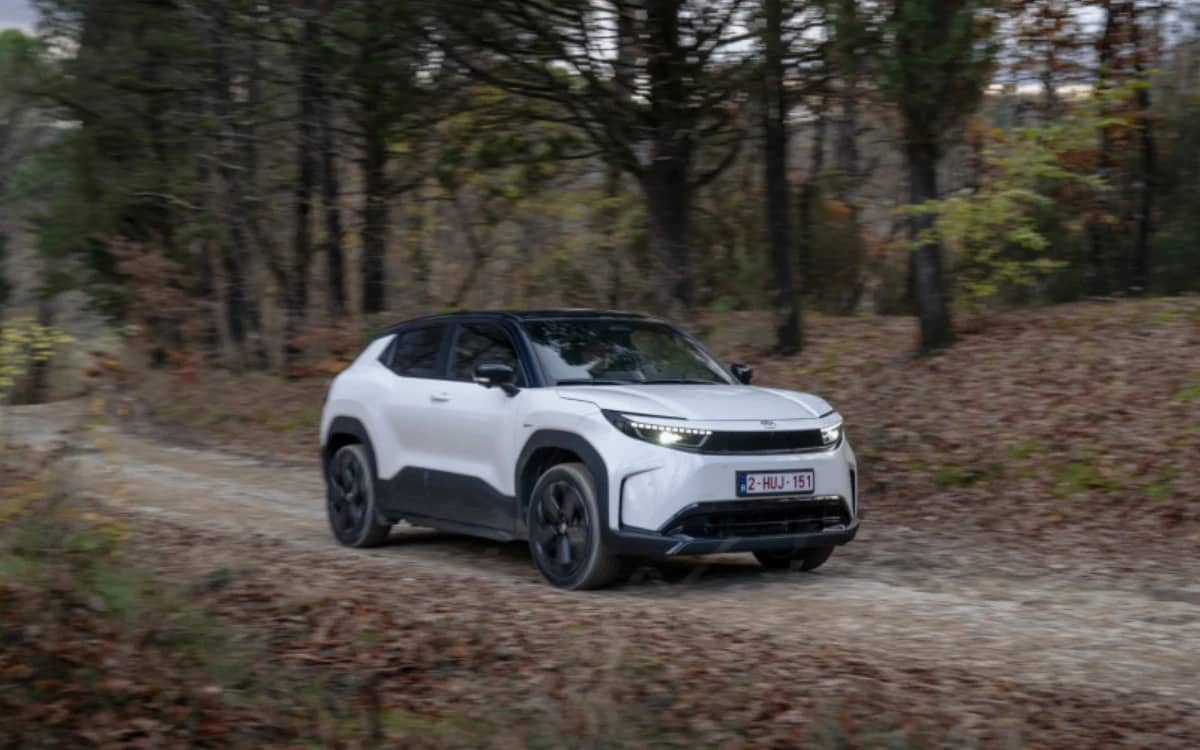 toyota-launches-second-ever-ev-suv-urban-cruiser