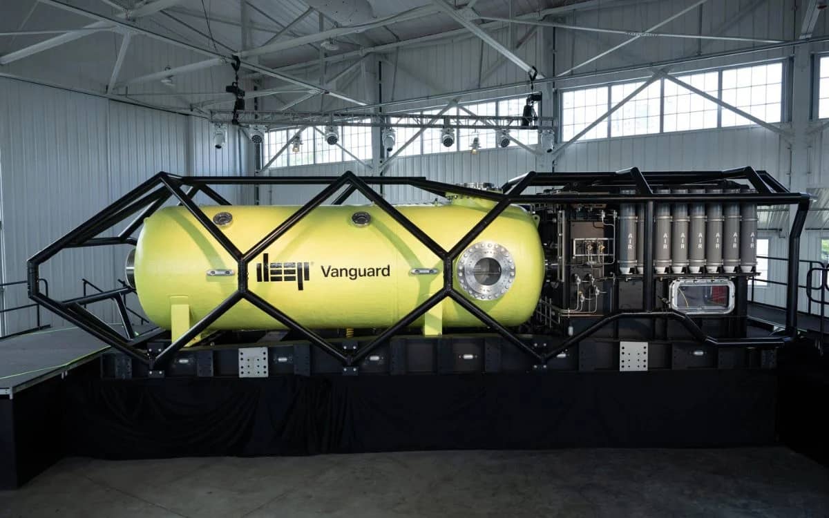 these-humans-are-preparing-to-live-and-work-on-the-ocean-floor