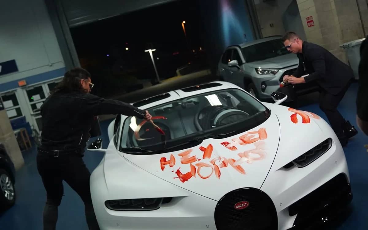 bad-bunny-bugatti-wwe-real-paint