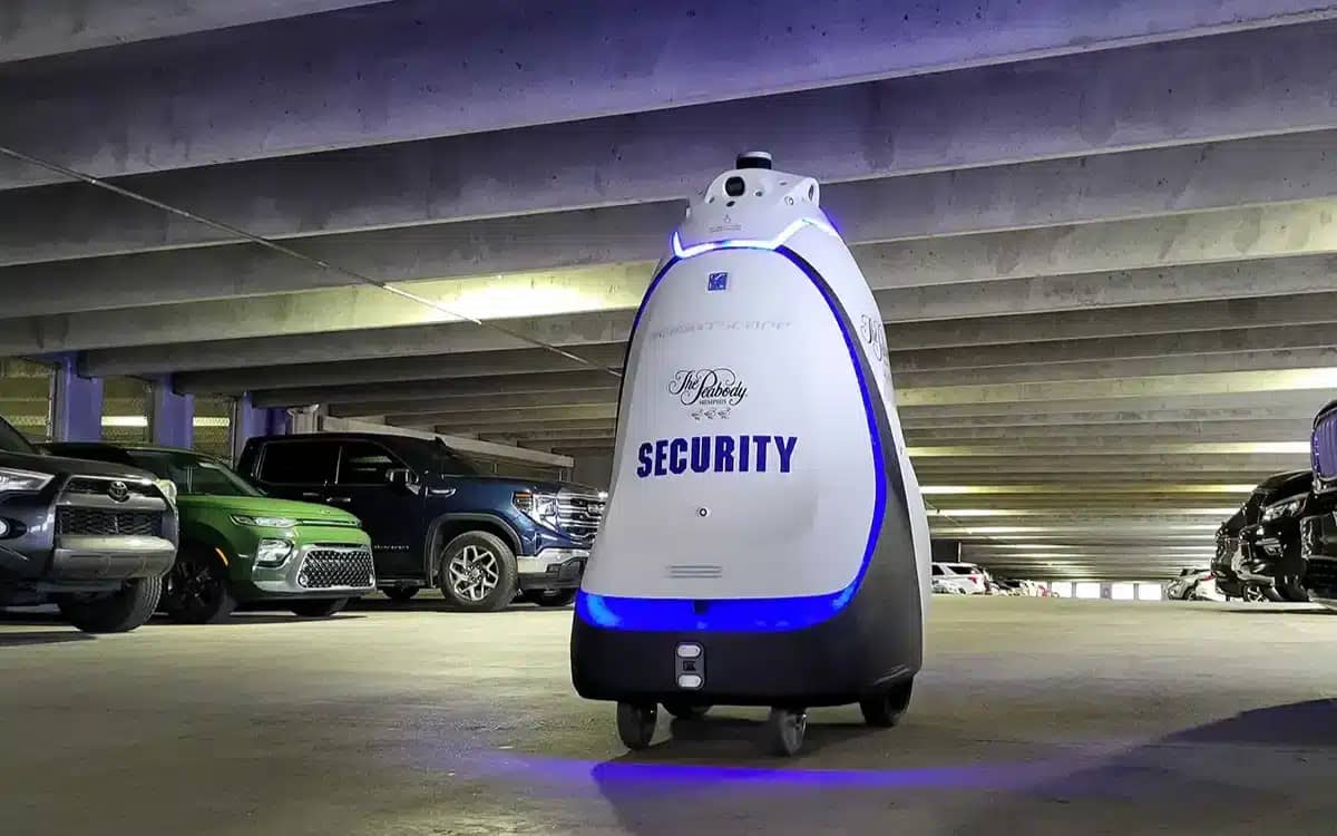 maryland-robot-called-parker-by-knightscope-watching-parking-garages