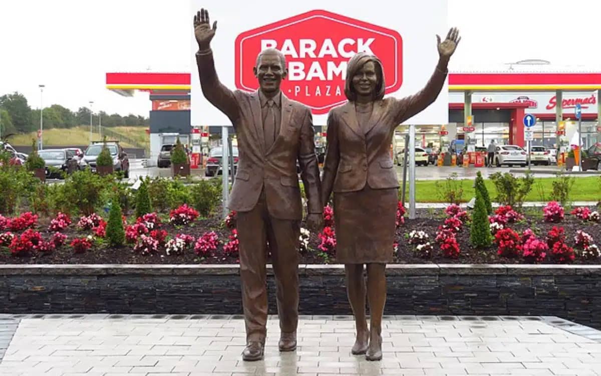 barack-obama-plaza-ancestral-town-in-ireland-gas-station