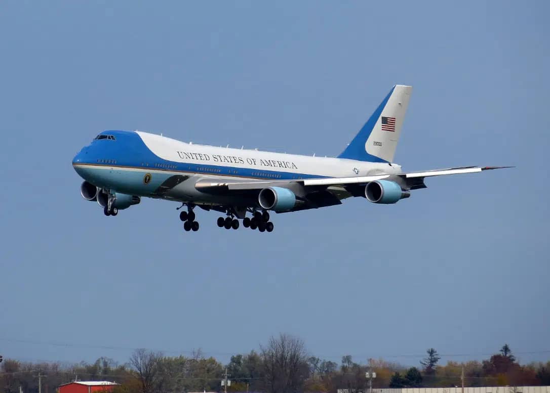 america-has-accepted-qatars-gifted-boeing-747-private-jet-for-air-force-one-fleet