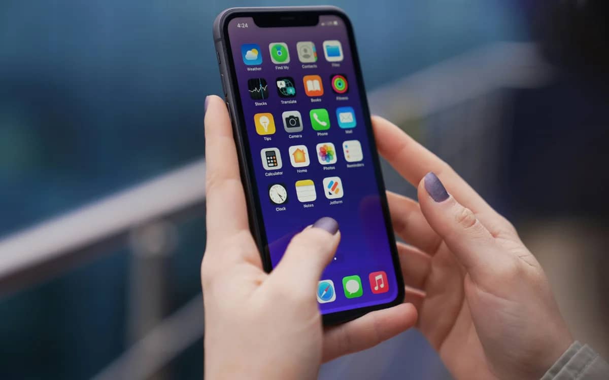 Your iPhone can extract text from photos, schedule meetings and discreetly dodge calls but almost nobody knows