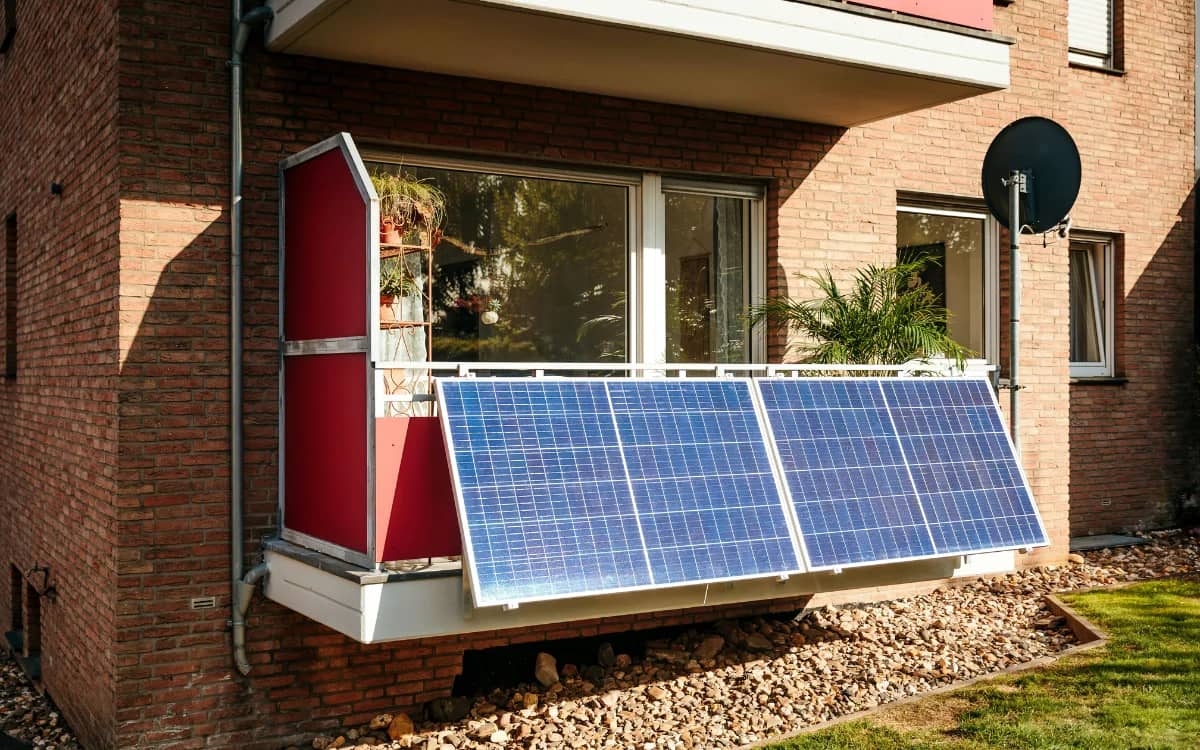 Americans are turning to DIY solar panels to tackle rising electricity prices in a legal gray area