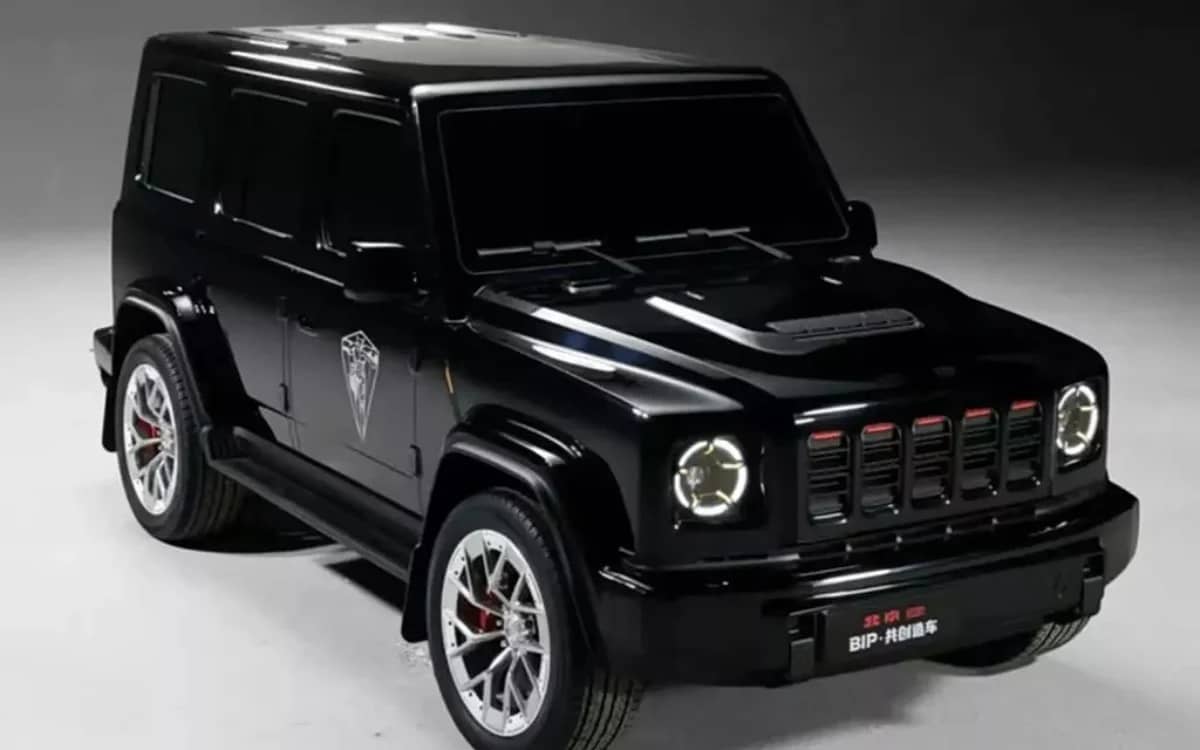 BAIC has produced an off-roader that looks exactly like two of the most iconic SUVs ever made until you look under the hood