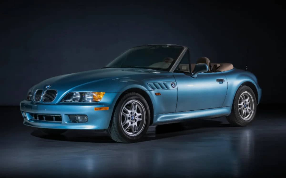 auction-news-james-bond-edition-bmw-z3-for-sale