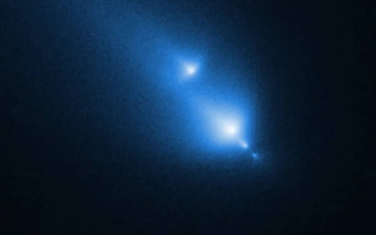 NASA scientists got the luckiest accidental discovery after Hubble captured a comet splitting apart in our solar system
