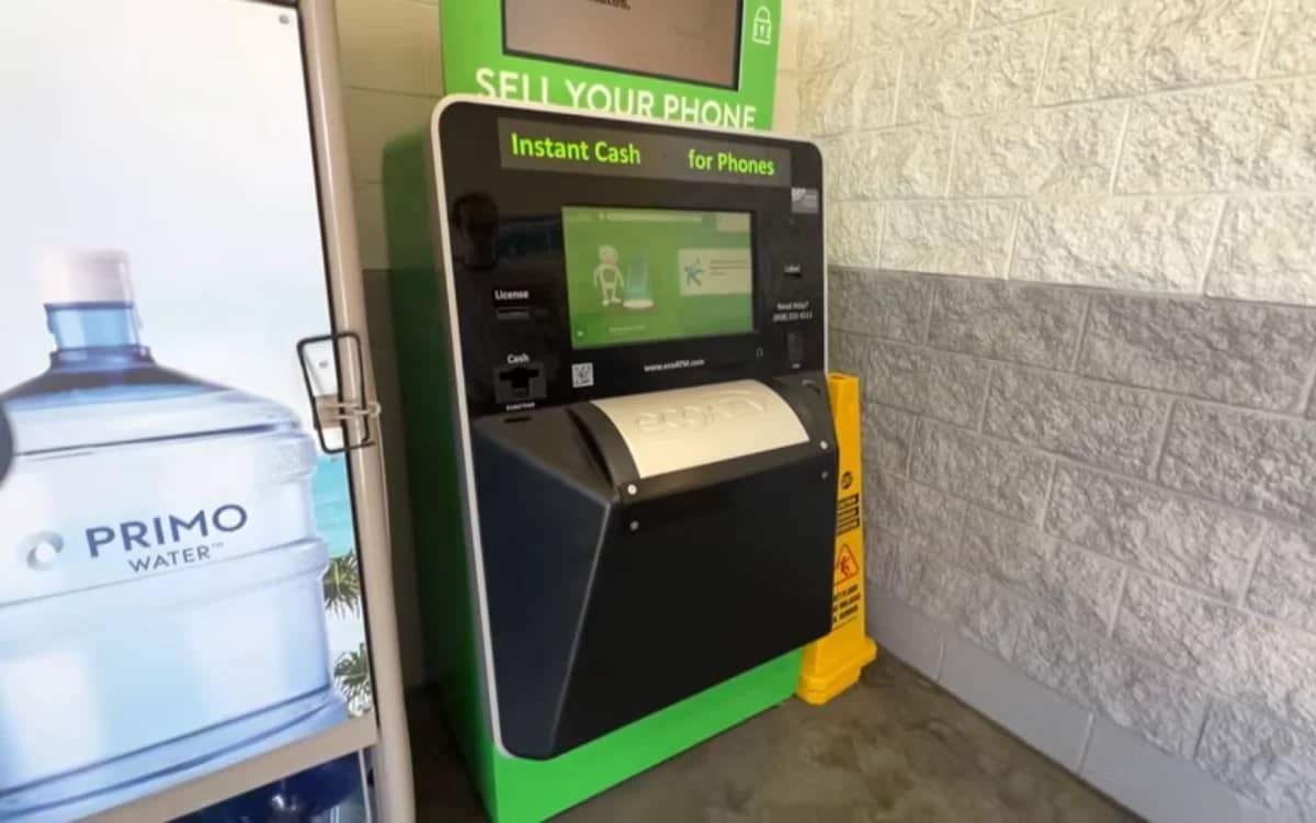 American visits a Walmart kiosk that claims to give you money for old phones and breaks down cash he made