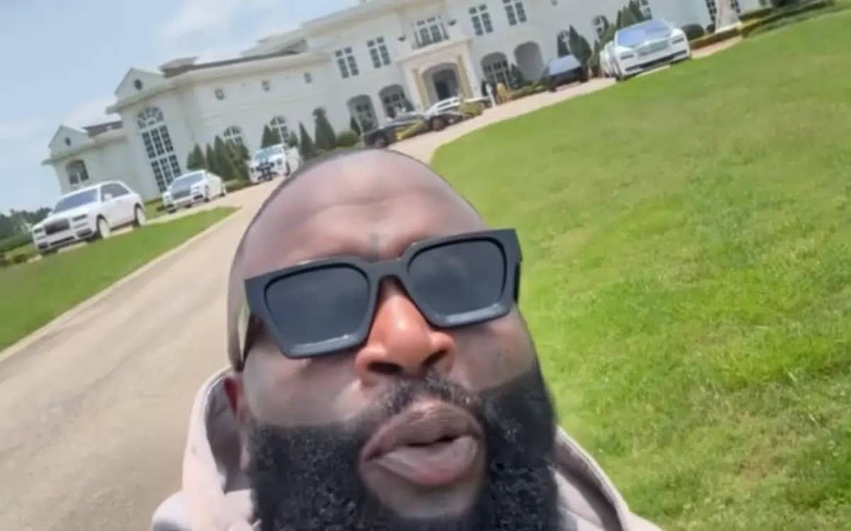 rick-ross-sneak-preview-extravagant-car-show-georgia