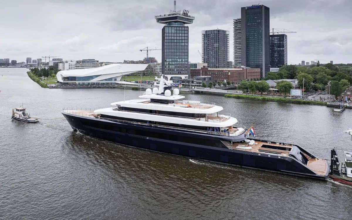 founder-of-zara-set-to-receive-his-300-million-hybrid-electric-superyacht