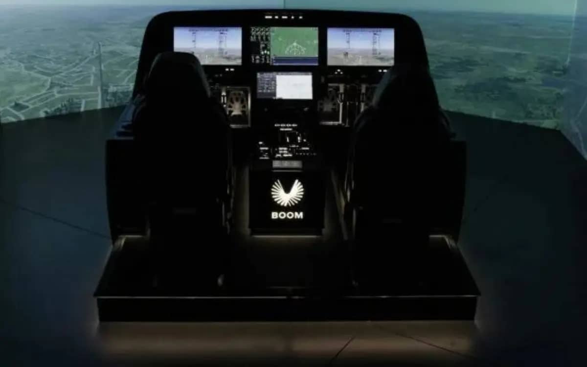 first-images-boom-supersonic-overture-cockpit-different-concorde