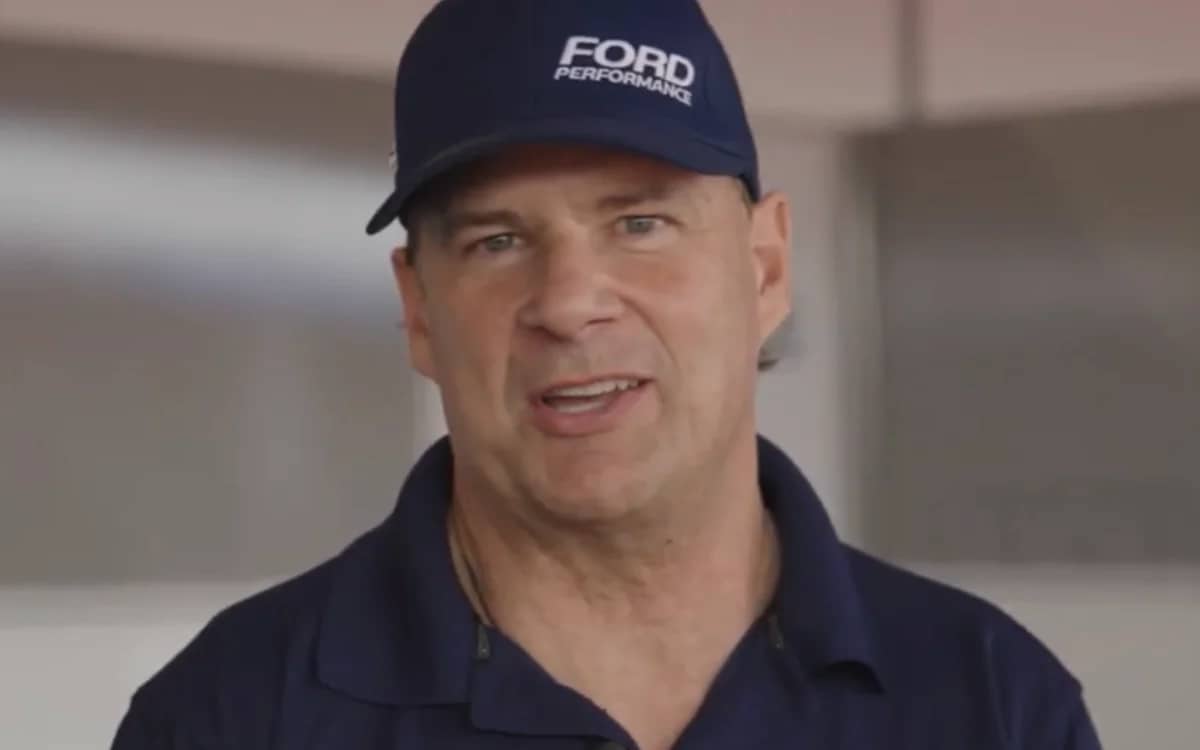 ford-ceo-new-affordable-gas-powered-pickup