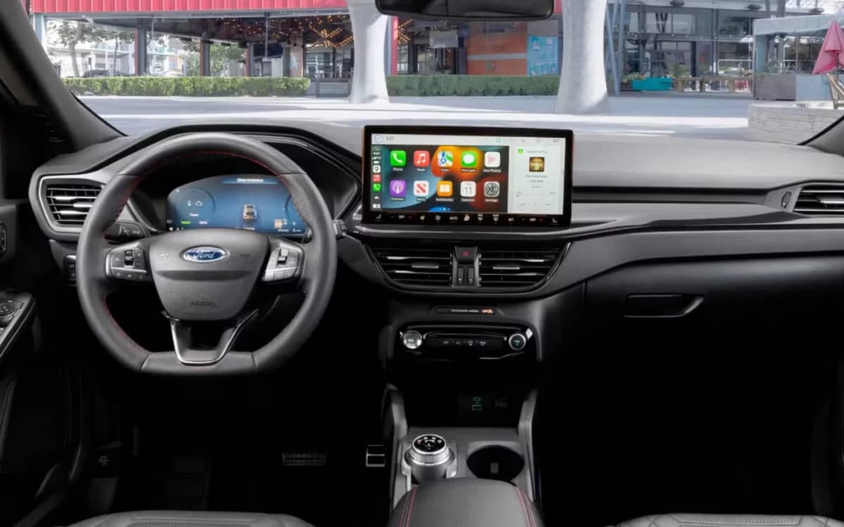ford-patents-new-dual-display-with-one-screen