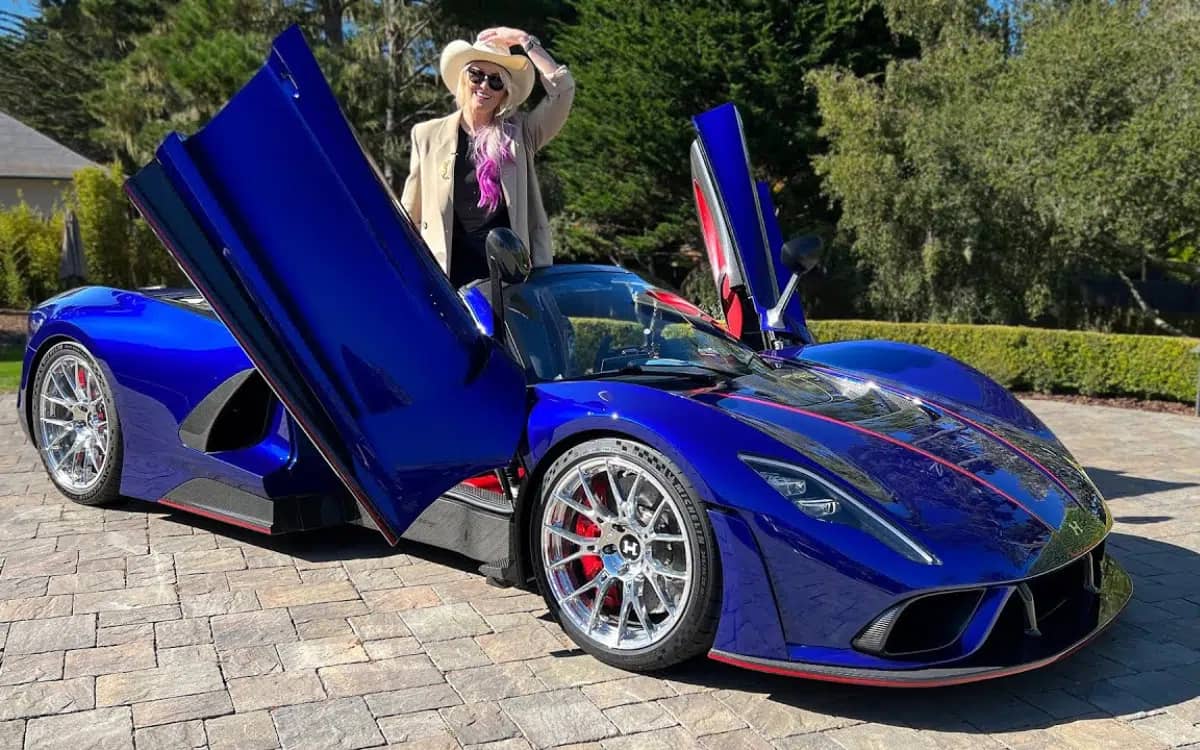 the-hennessey-venom-f5-is-so-powerful-its-named-after-the-highest-tornado-threat-level