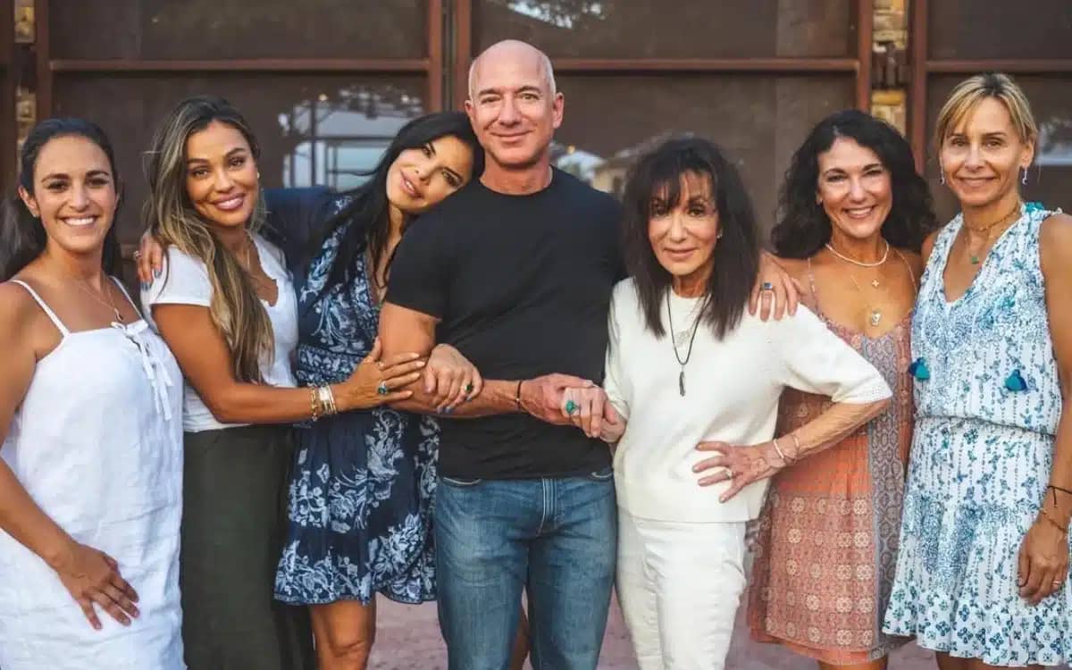 Jeff Bezos' late mom Jackie's early investment in Amazon delivered a mind-boggling 31,227,014% return