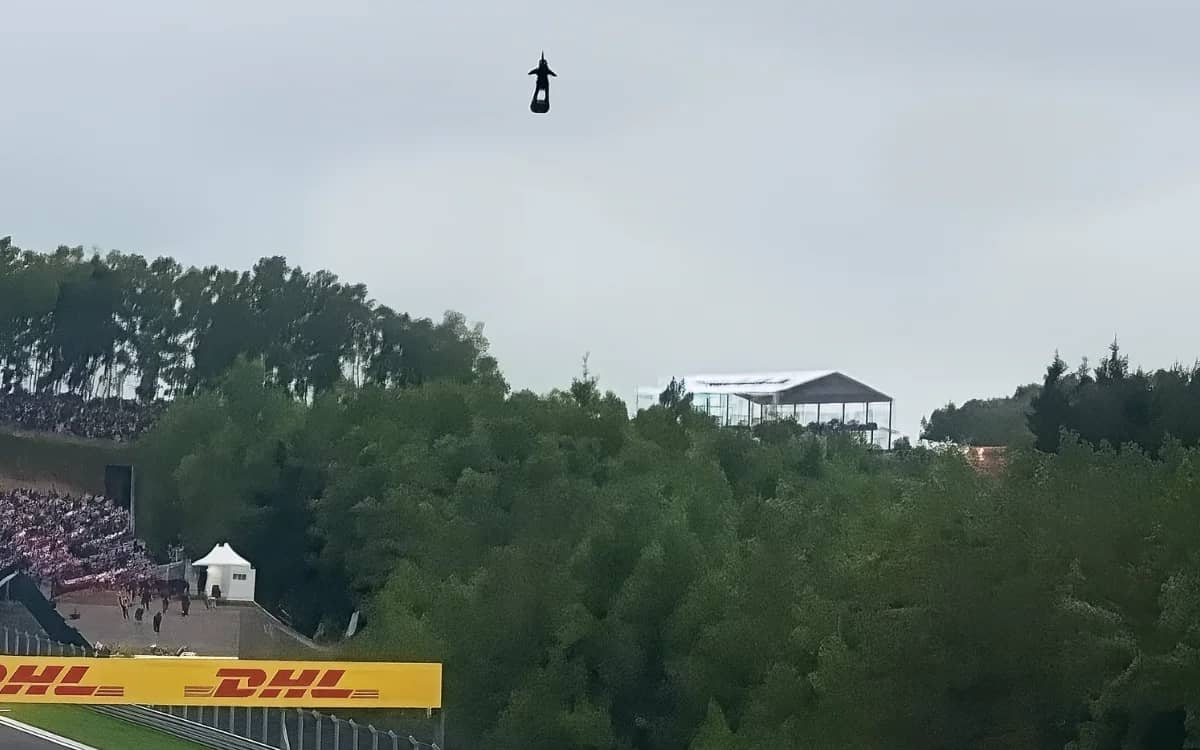 Fans were stunned at the 2022 Belgian Grand Prix when a jetpack pilot zoomed past at 124mph