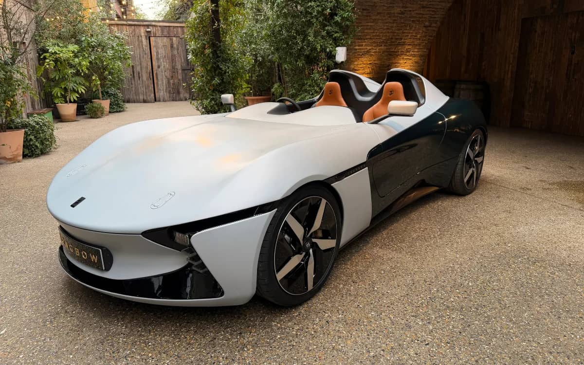 former-tesla-employees-from-longbow-explain-critical-design-change