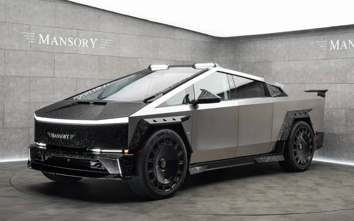 mansory-custom-tesla-cybertruck-forged-carbon