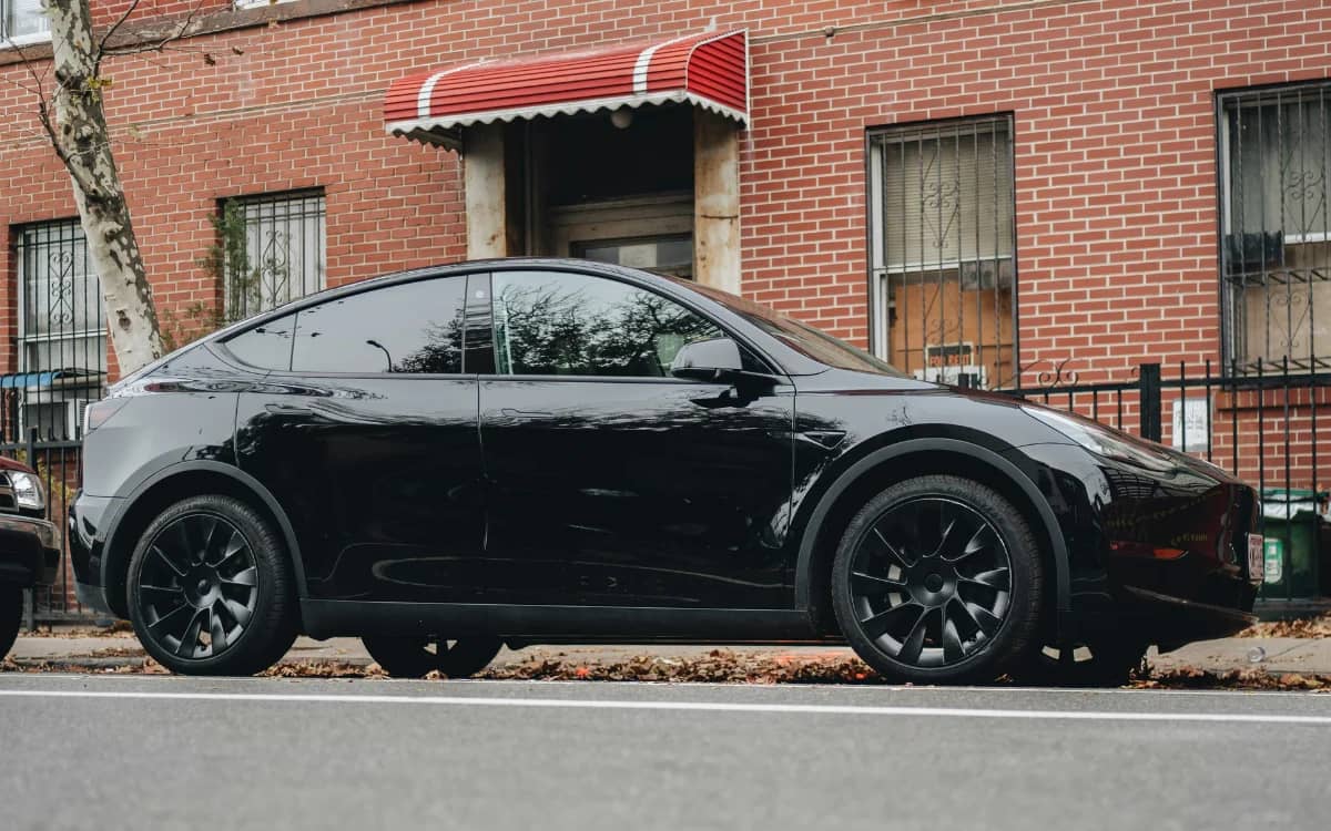 owner-shocked-2022-tesla-model-y-depreciation