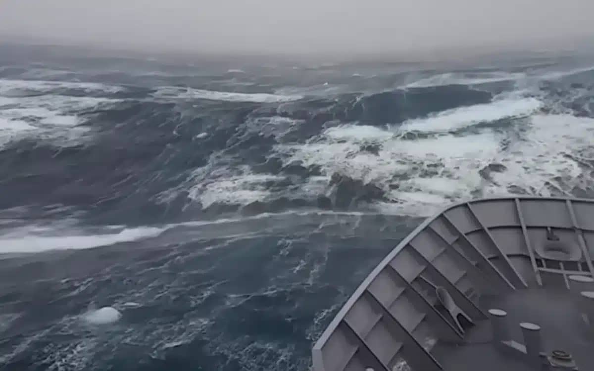 people-left-feeling-ill-after-seeing-terrifying-video-of-vlogger-travelling-through-infamous-drake-passage