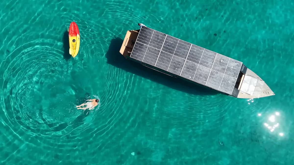 solar-powered-yacht-passes-3000-nautical-miles