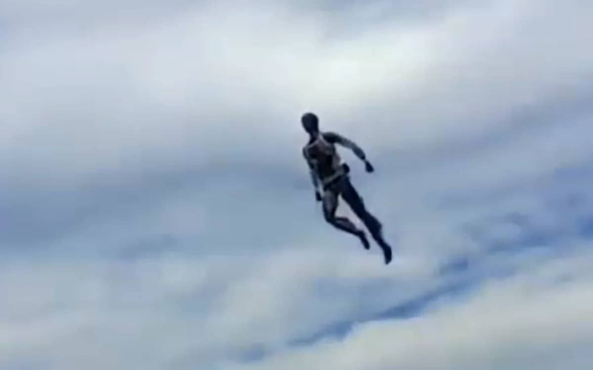 Disney built an autonomous robot that calculates physics in mid-air to fly like Spider-Man