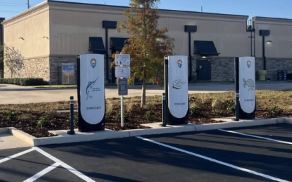 tesla-first-supercharger-for-business-lands-florida