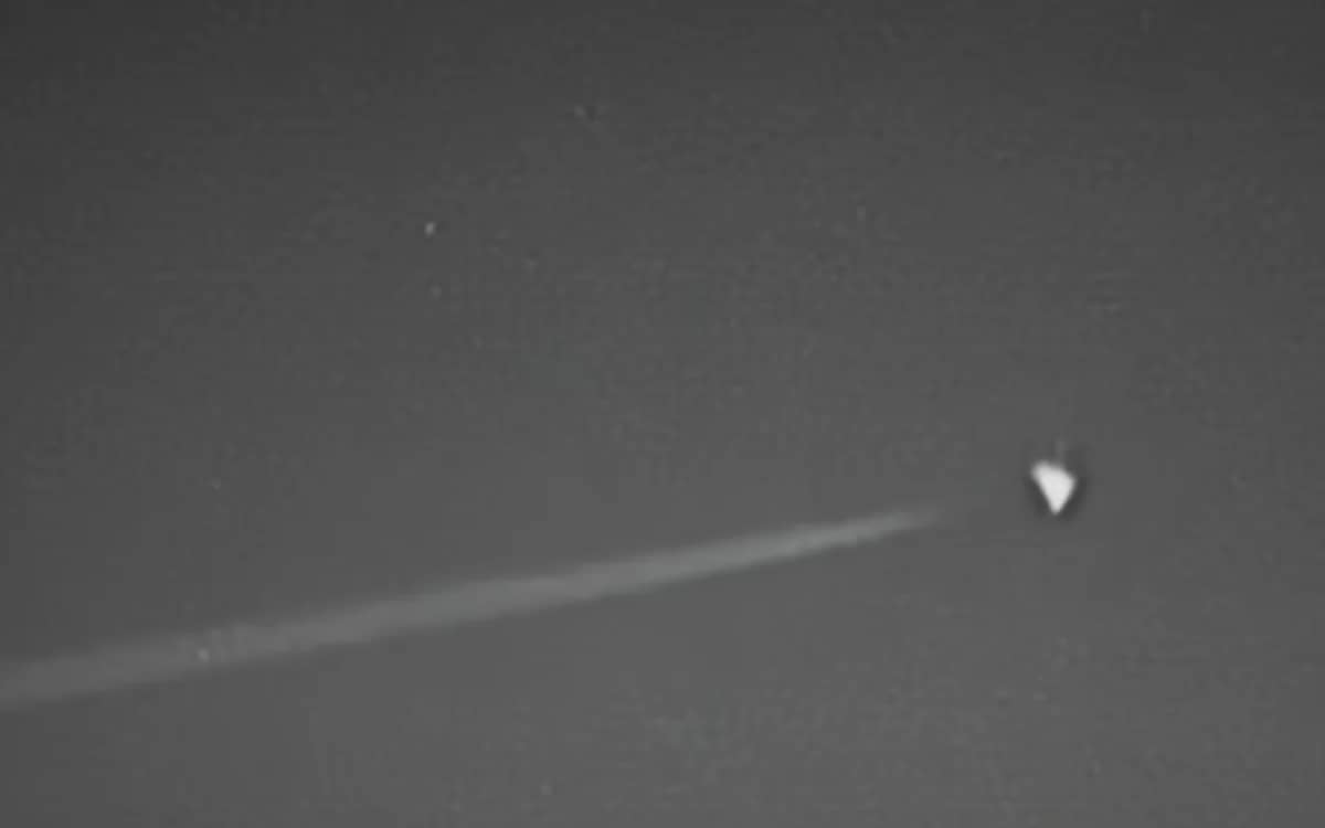 area-51-new-sighting-dorito-plane-youtube