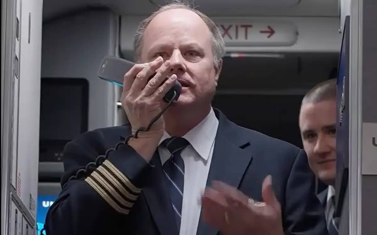 united-airlines-pilot-waited-30-years-for-flight