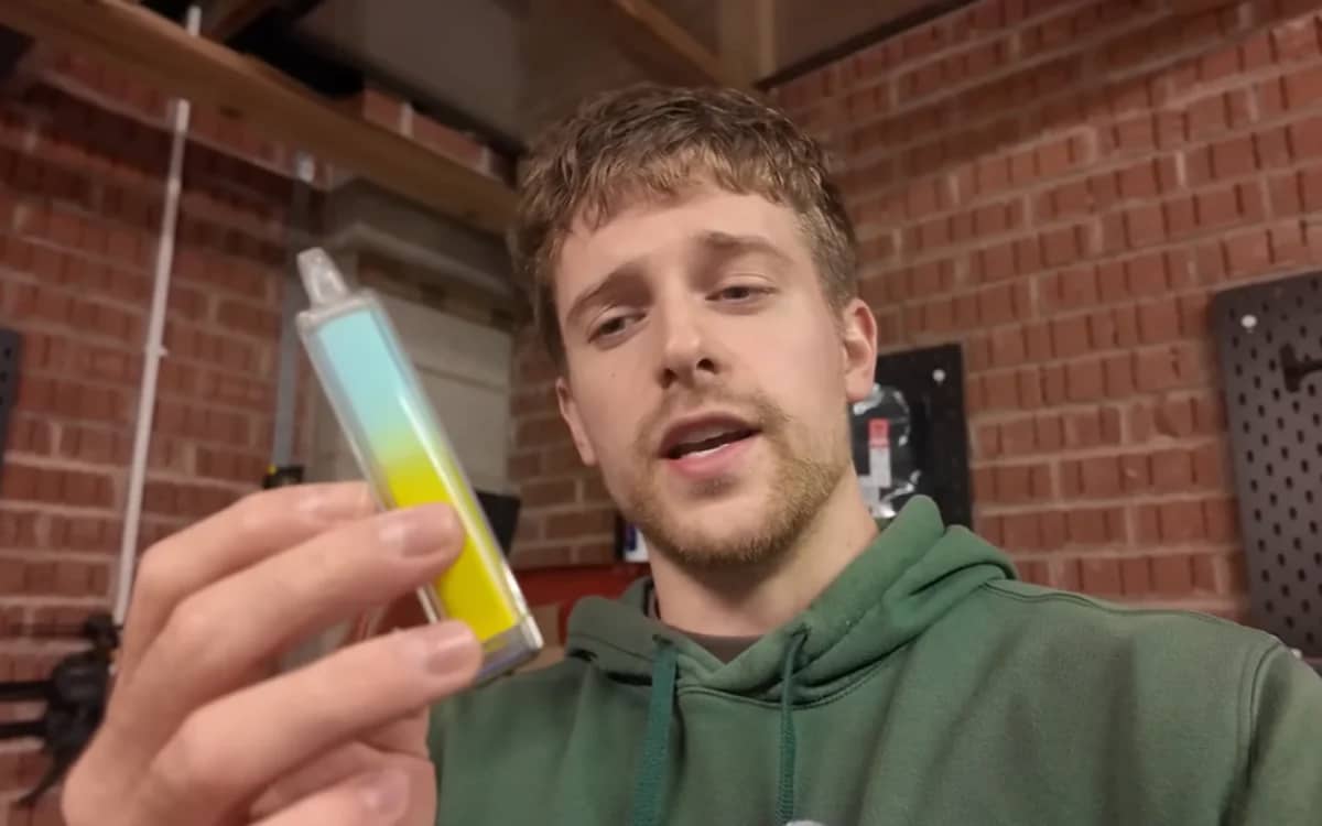 man-powers-entire-house-using-500-disposable-vapes