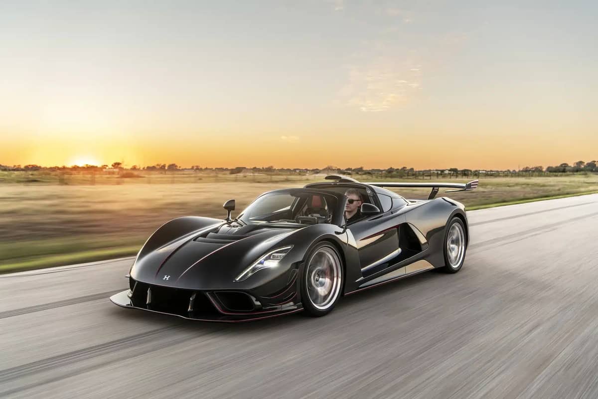 hennessey-venom-f5-line-up