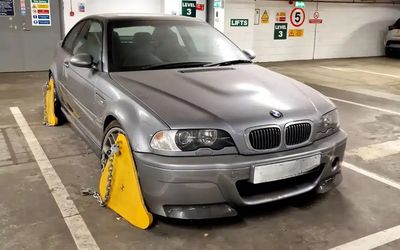 BMW M3 CSL that’s been abandoned in a London garage for a decade is still a huge mystery