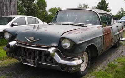 173-year-old barn full of rare classic cars about to be destroyed but one man has other ideas