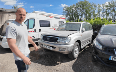 This man buys a forgotten Toyota Land Cruiser that’s been off the road since 2016 and his partner fears he’s wasting thousands