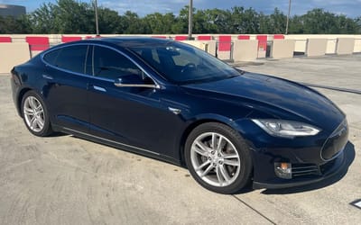 tesla-model-s-ev-florida-sells-for-less-than-ten-thousand-dollars