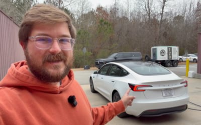 tesla-model-3-still-drives-31-miles-after-gauge-shows-zero-percent-charge