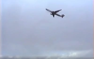 Found footage shows A330 performing stunning high-alpha maneuver into a headwind at Farnborough 1994