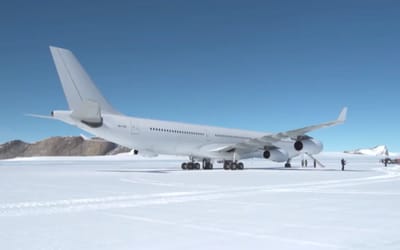 pilot-first-land-airbus-a340-in-antarctica
