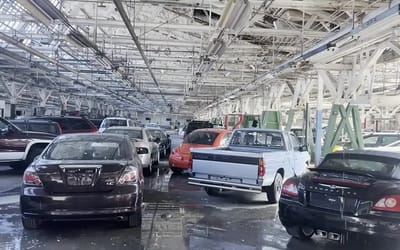 chicagos-abandoned-dealership-hides-million-dollar-cars