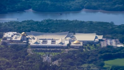 worlds-largest-residential-palace-boasts-110-car-garage