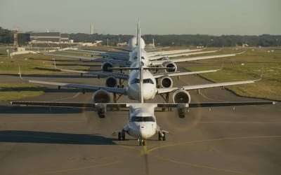 Airbus performs new ‘family flight’ with commercial planes in close proximity like they’re military jets